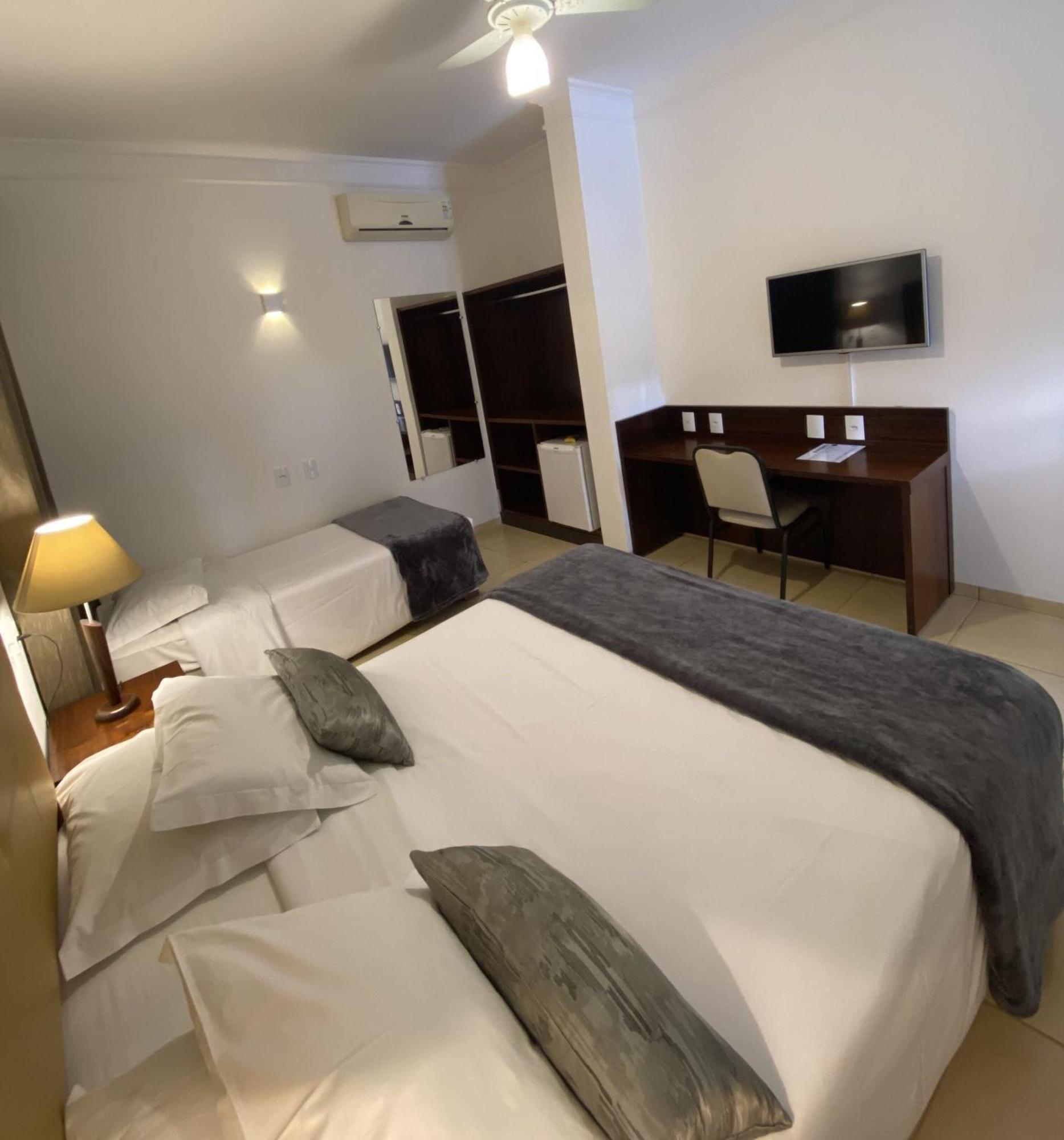 Hotel Roda D'Agua Andradina Ruang foto