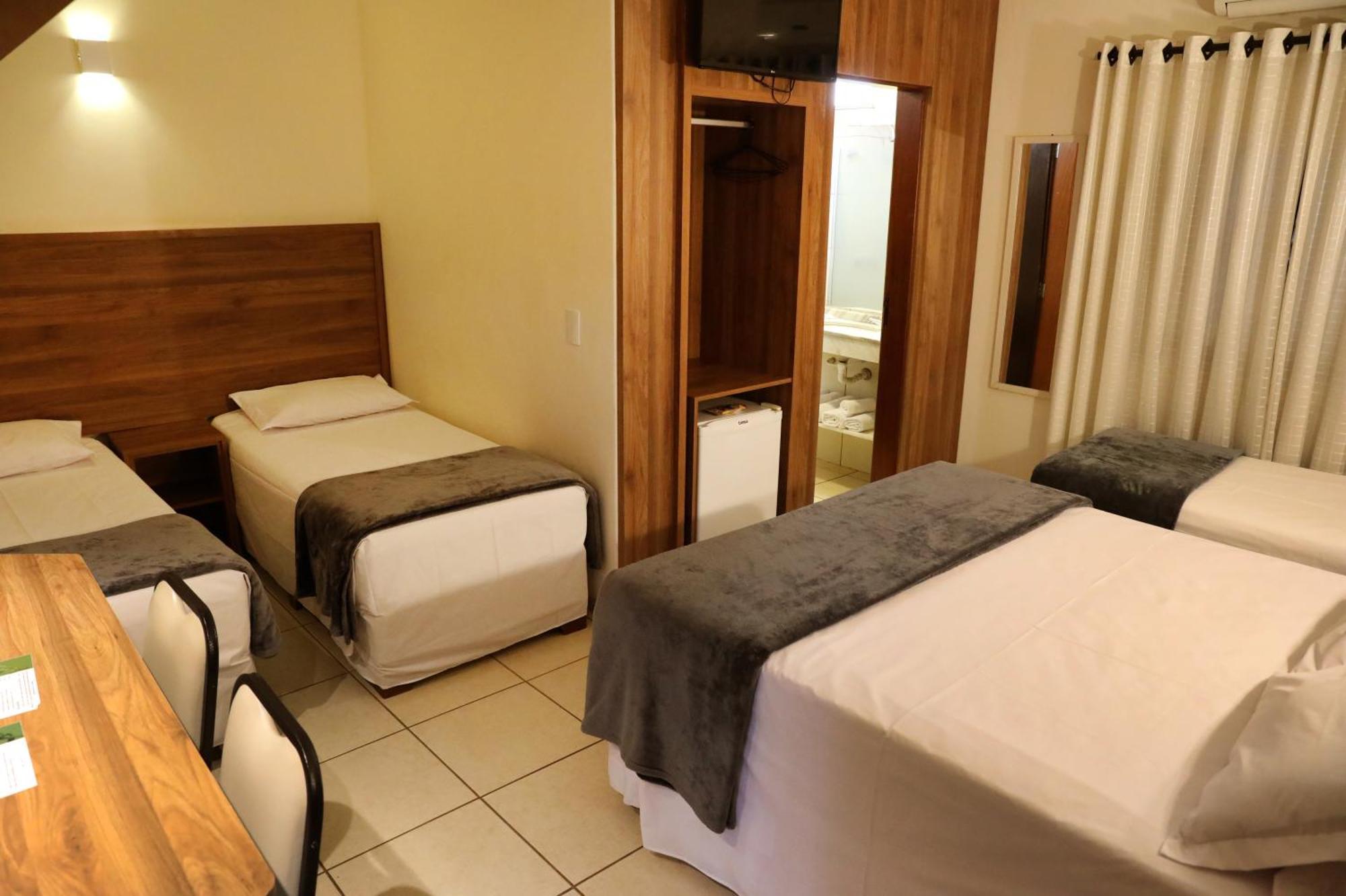 Hotel Roda D'Agua Andradina Ruang foto